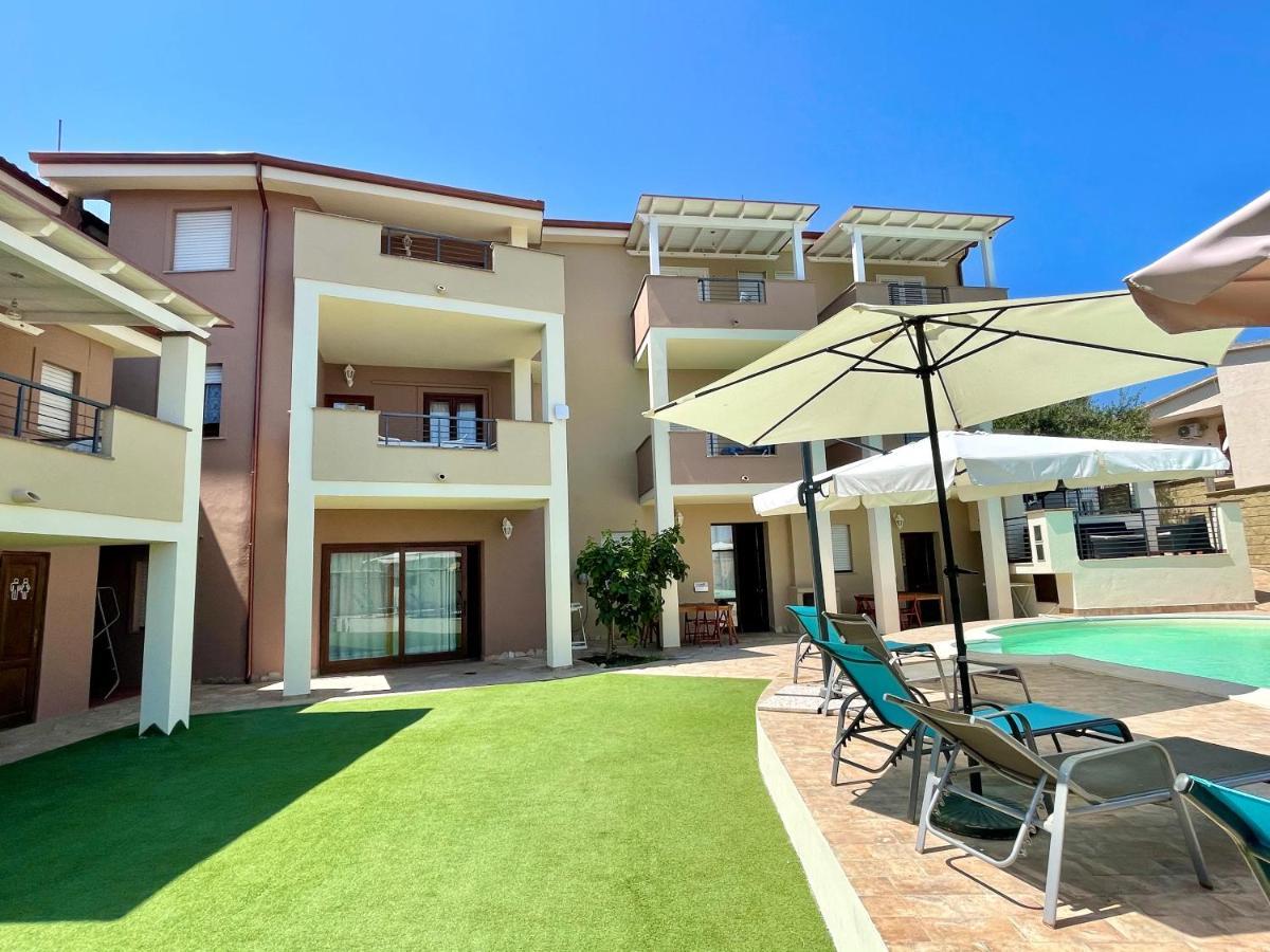 Apartment Romina Tergu ภายนอก รูปภาพ